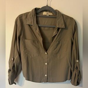 Women’s Cropped Button Down